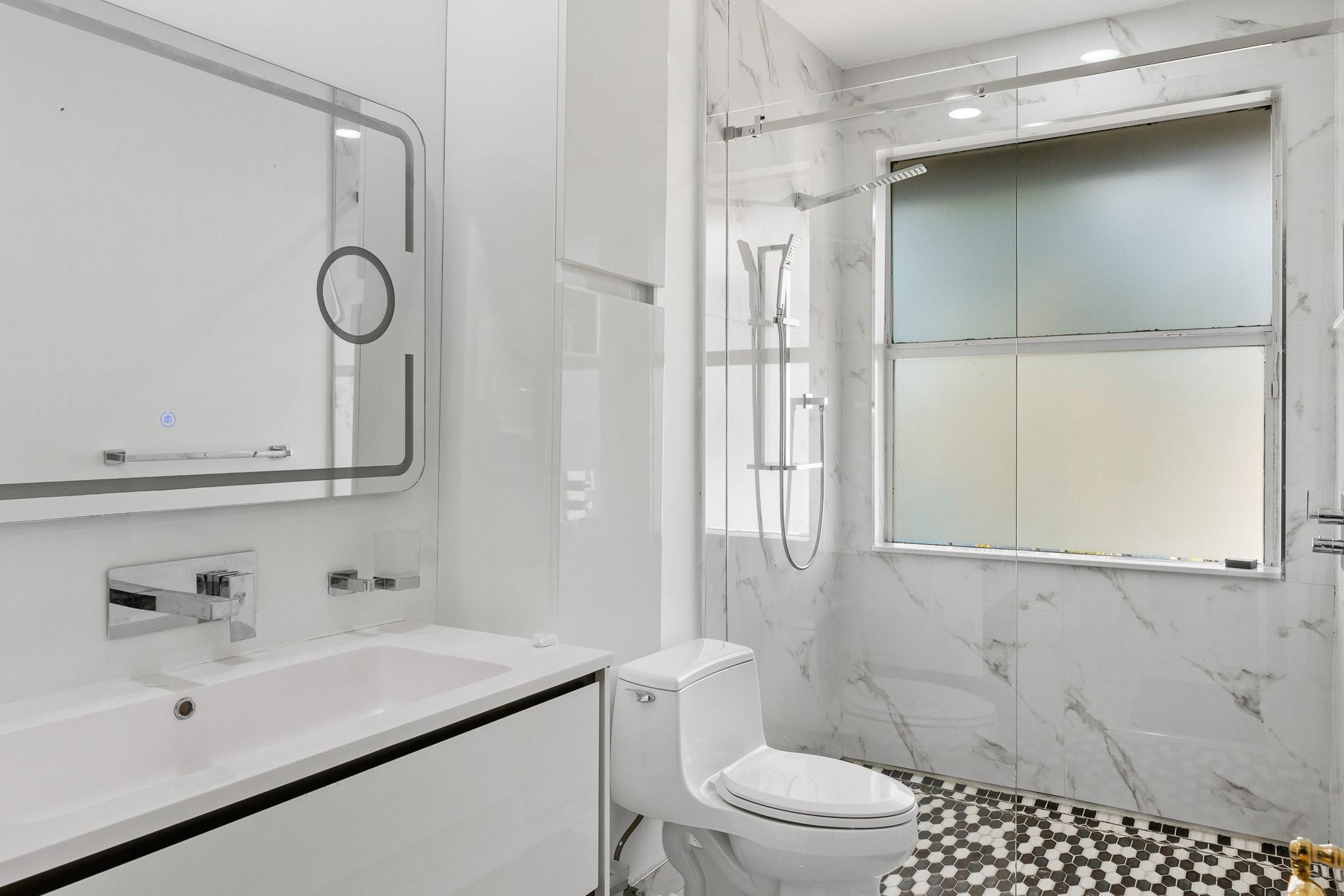 EXOTIC ACRES - Residential