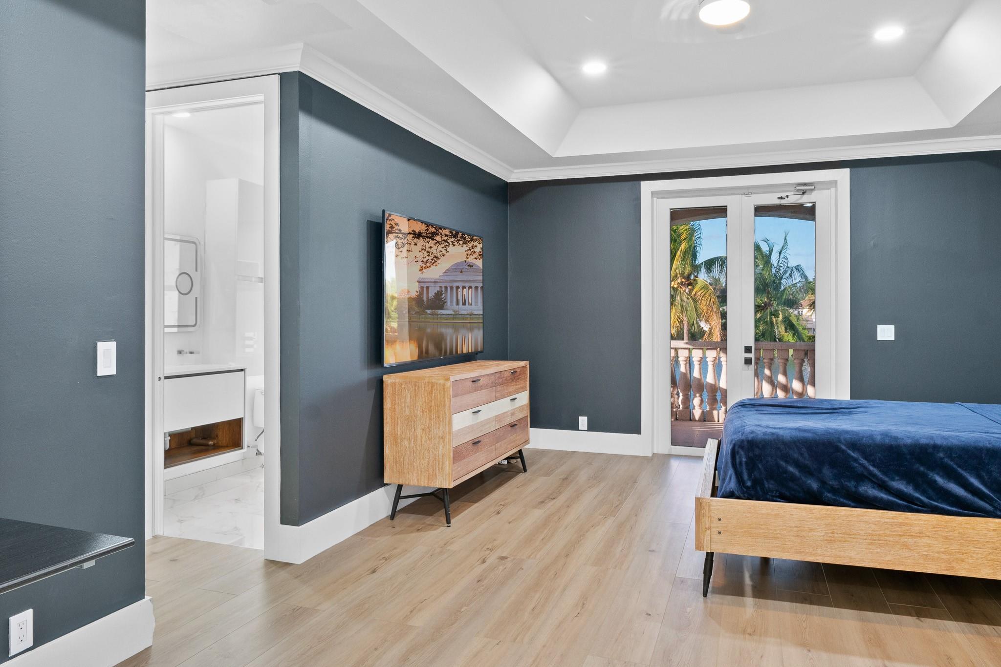 EXOTIC ACRES - Residential