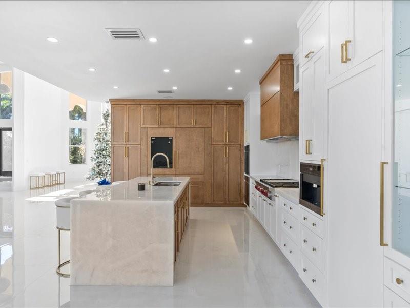 EXOTIC ACRES - Residential