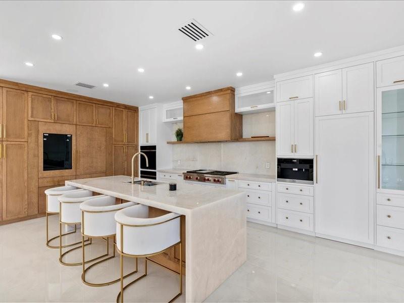 EXOTIC ACRES - Residential