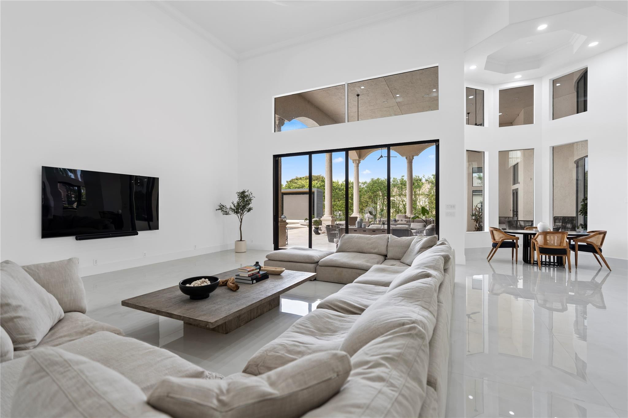 EXOTIC ACRES - Residential