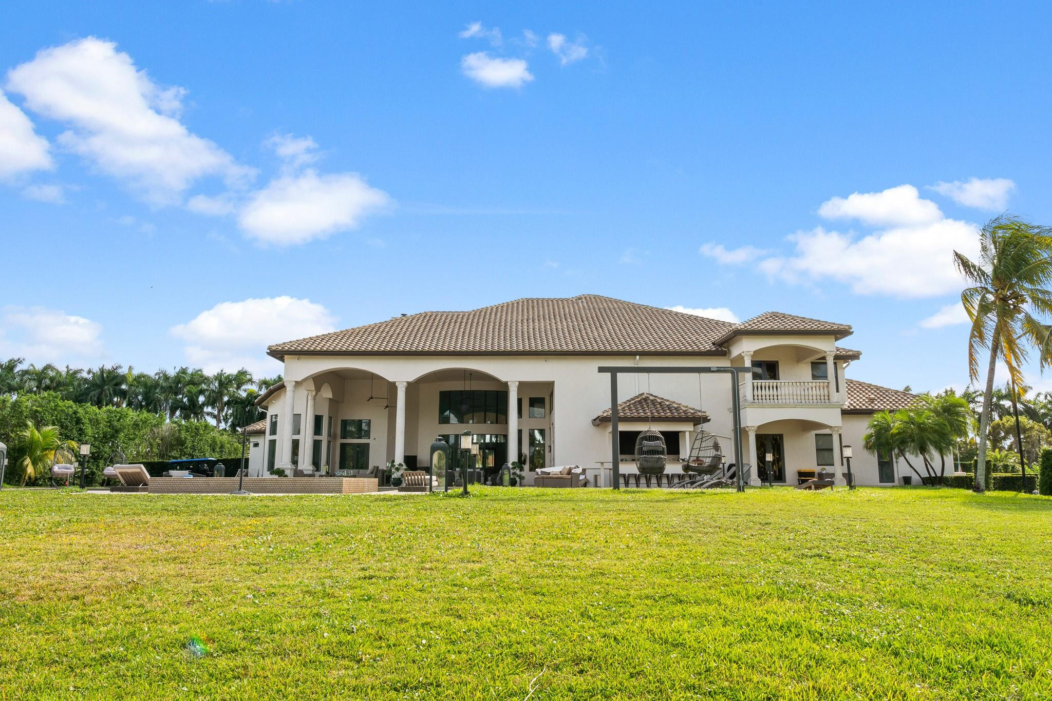 EXOTIC ACRES - Residential