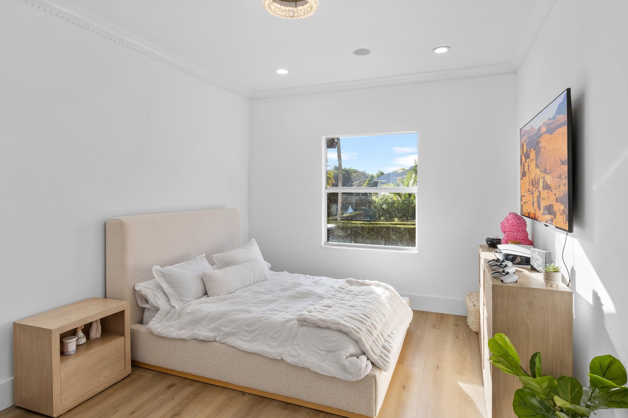 EXOTIC ACRES - Residential