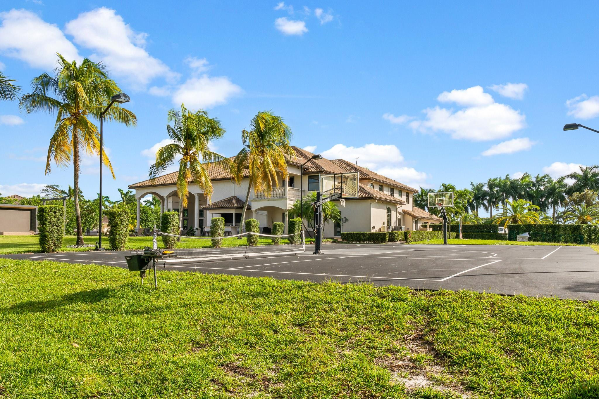 EXOTIC ACRES - Residential