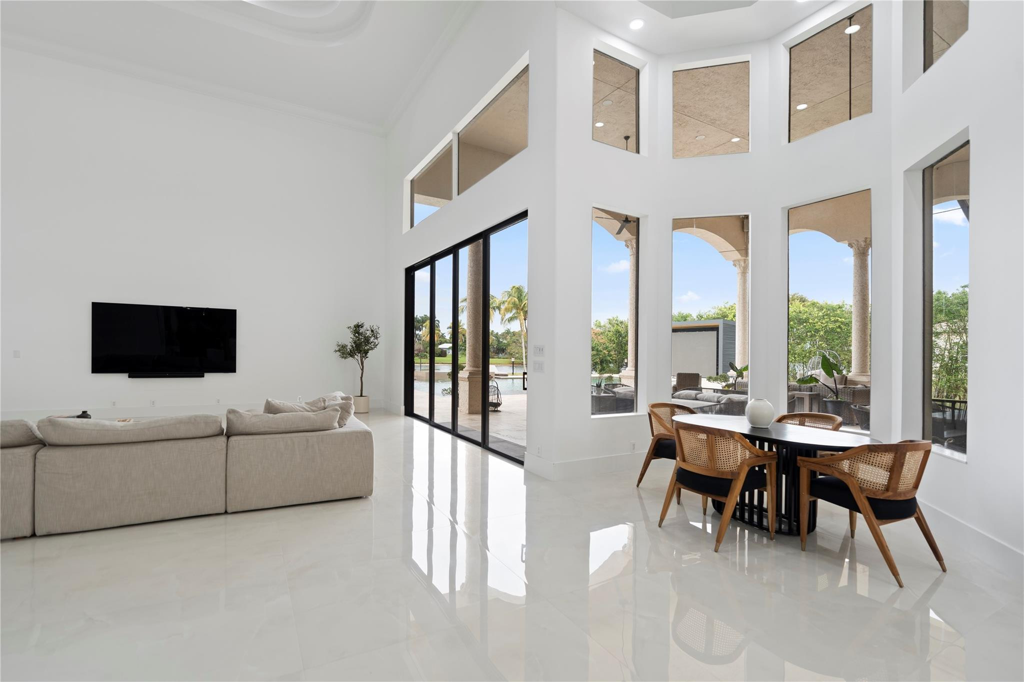 EXOTIC ACRES - Residential