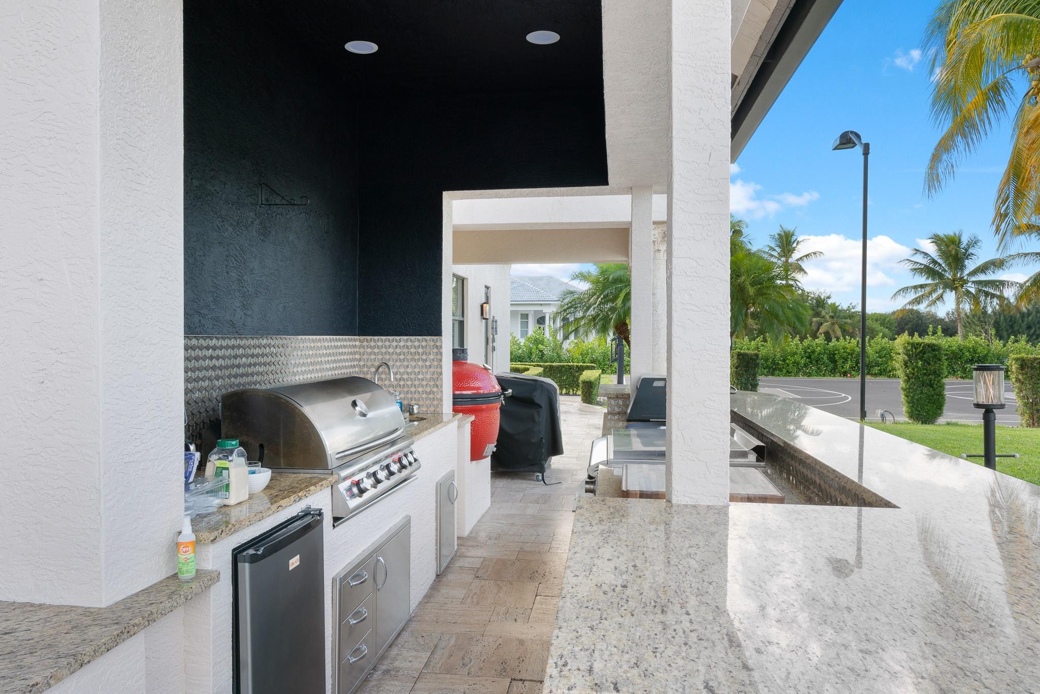 EXOTIC ACRES - Residential