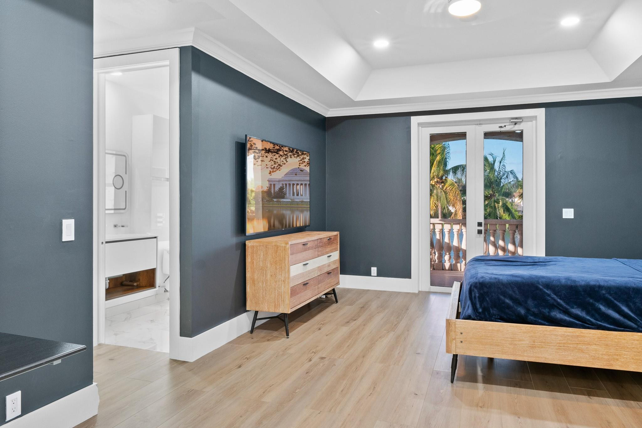 EXOTIC ACRES - Residential