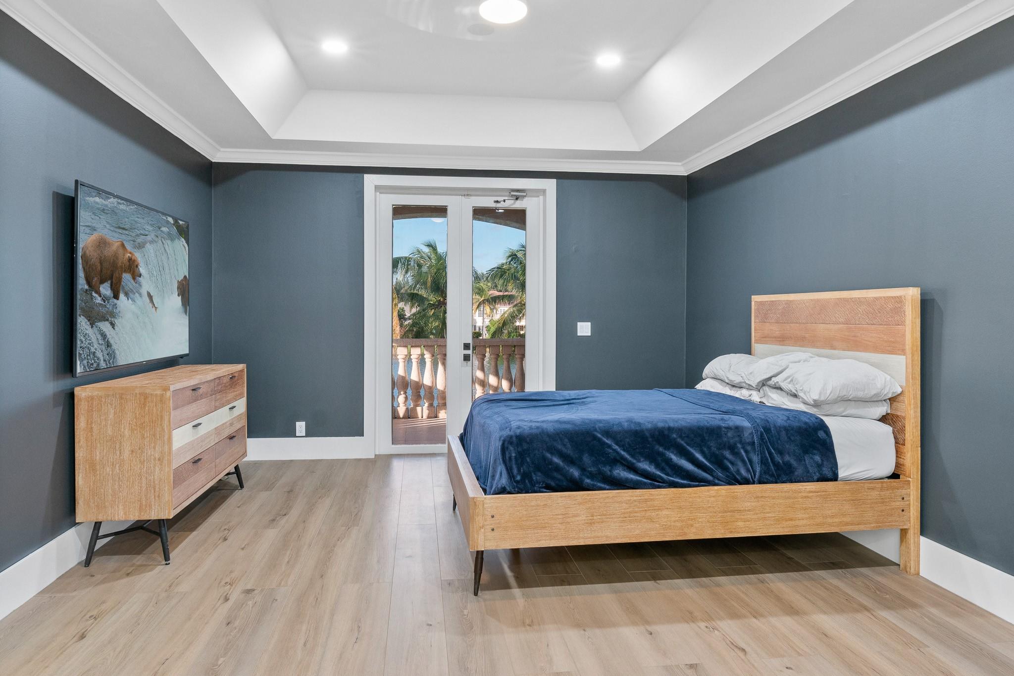 EXOTIC ACRES - Residential