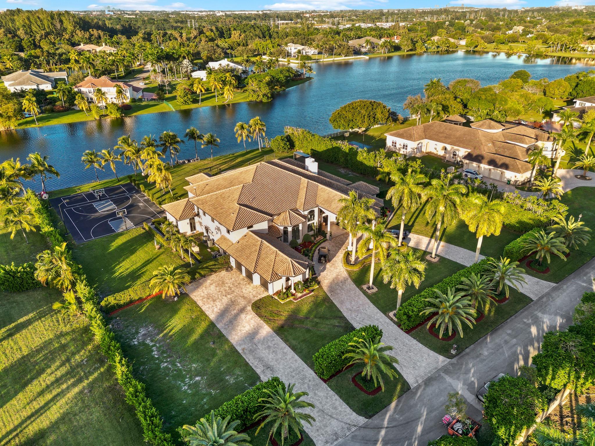 EXOTIC ACRES - Residential