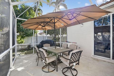 Tiny photo for 226 NW 75th Way, Plantation, FL 33317 (MLS # F10550732)