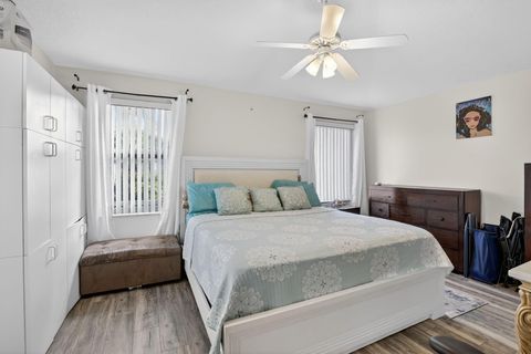 Tiny photo for 226 NW 75th Way, Plantation, FL 33317 (MLS # F10550732)