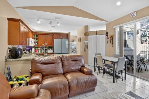 Tiny photo for 226 NW 75th Way, Plantation, FL 33317 (MLS # F10550732)