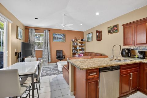 Tiny photo for 226 NW 75th Way, Plantation, FL 33317 (MLS # F10550732)