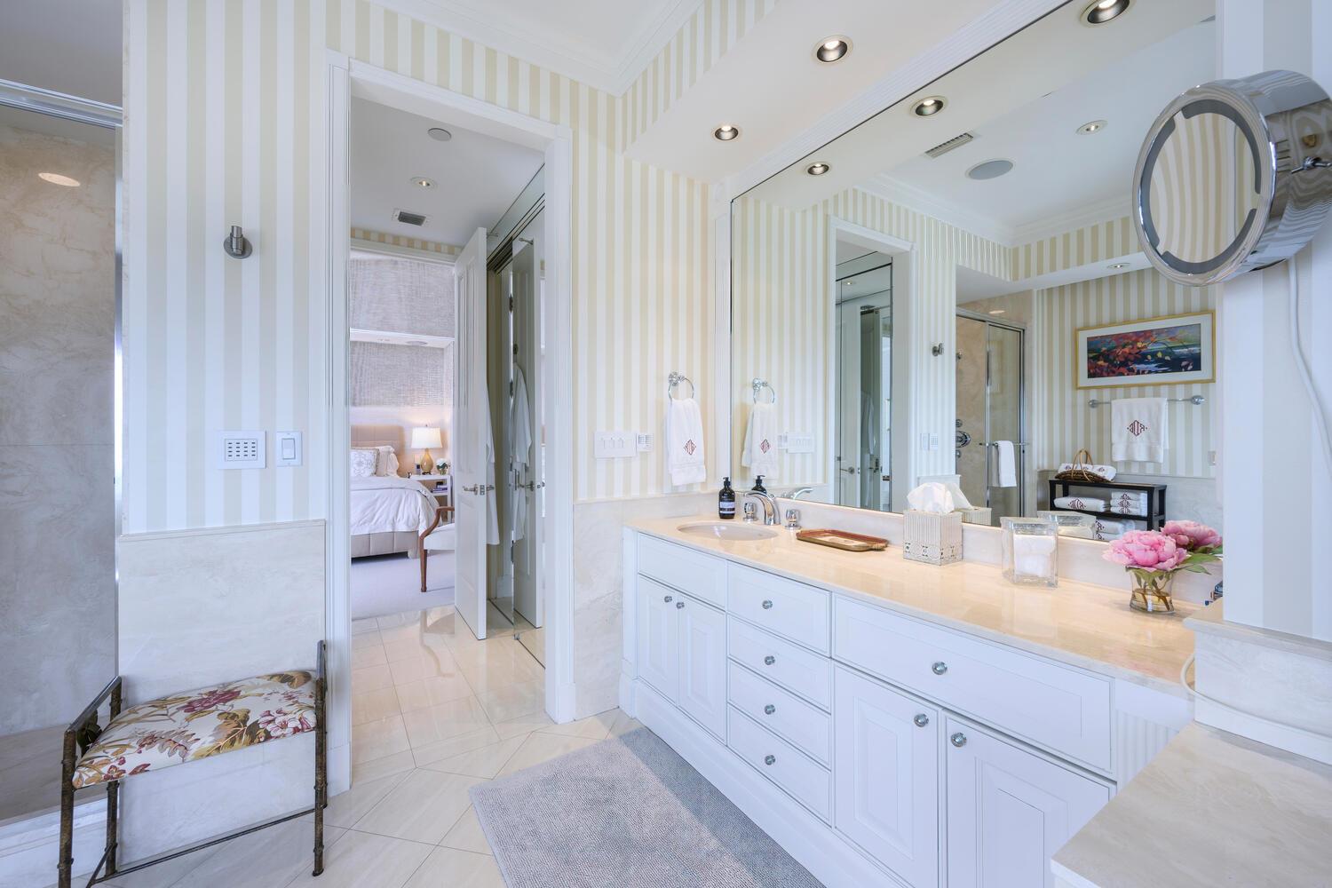 PLAZA OF THE PALM BEACHES - Residential