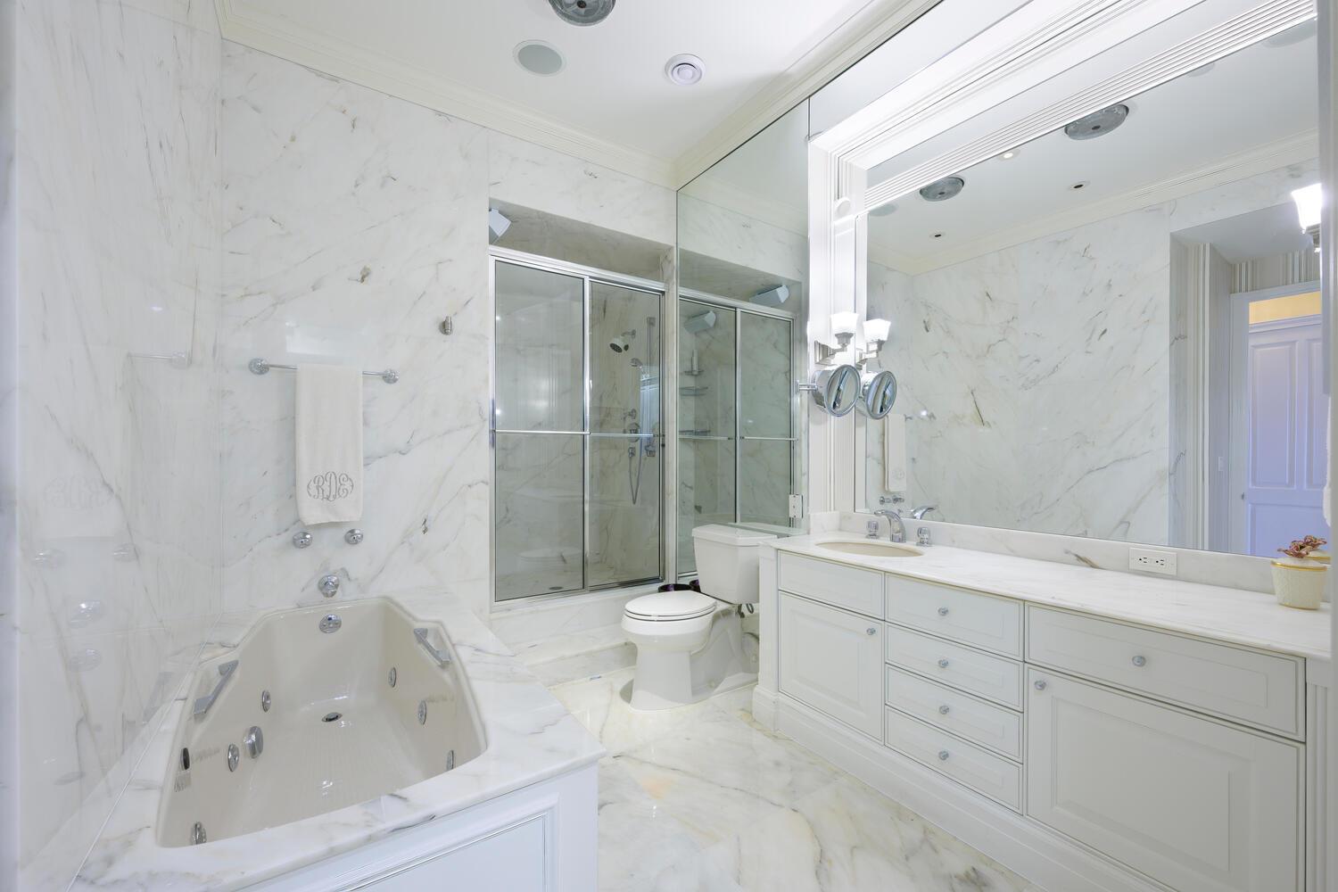 PLAZA OF THE PALM BEACHES - Residential