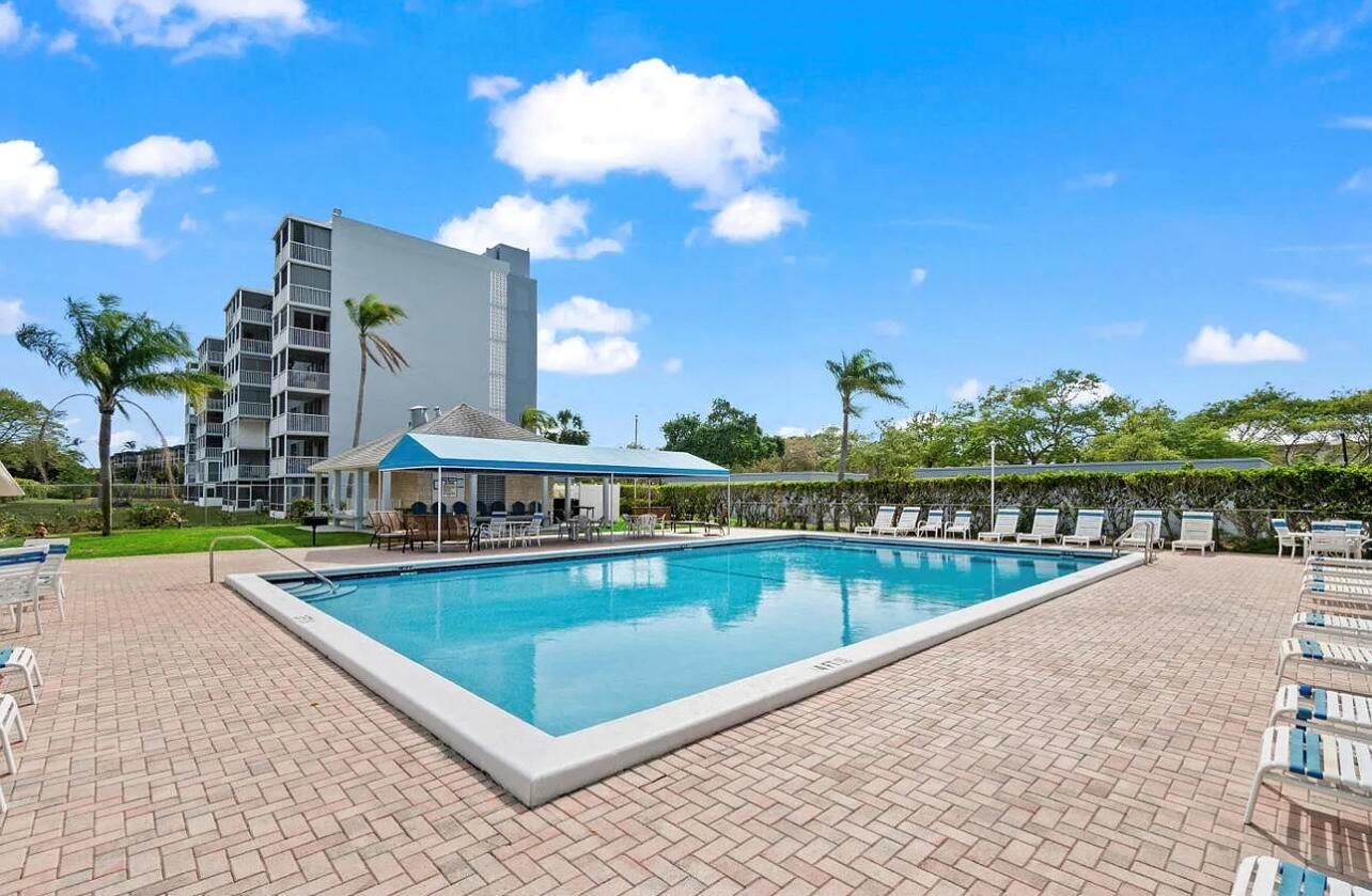 BOCA TEECA CONDO 3 - Residential