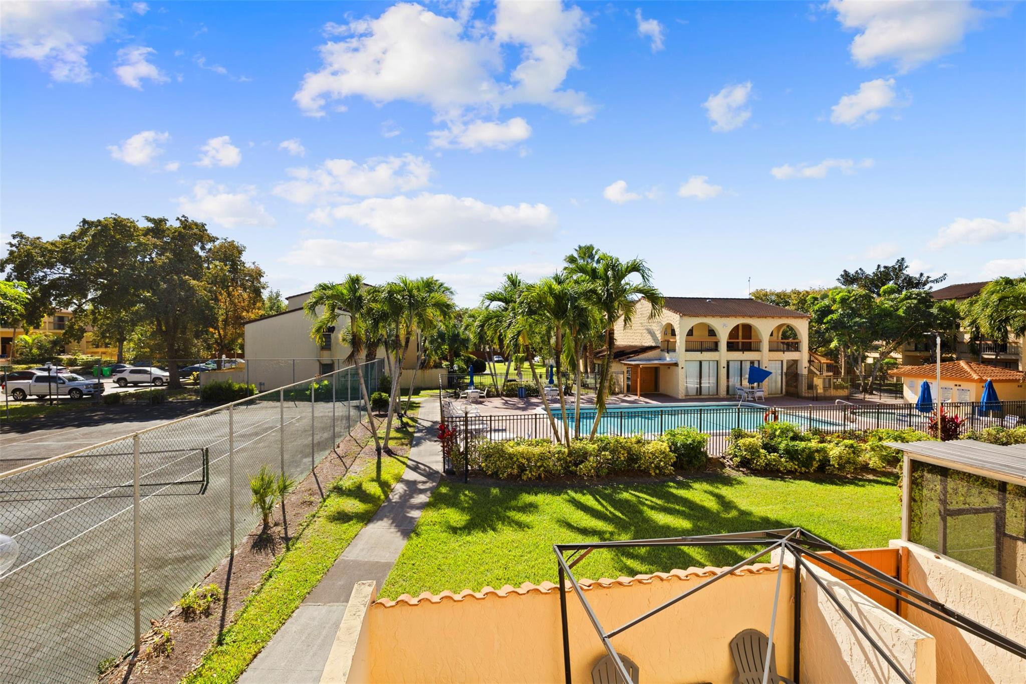 Del Rio Village - Residential