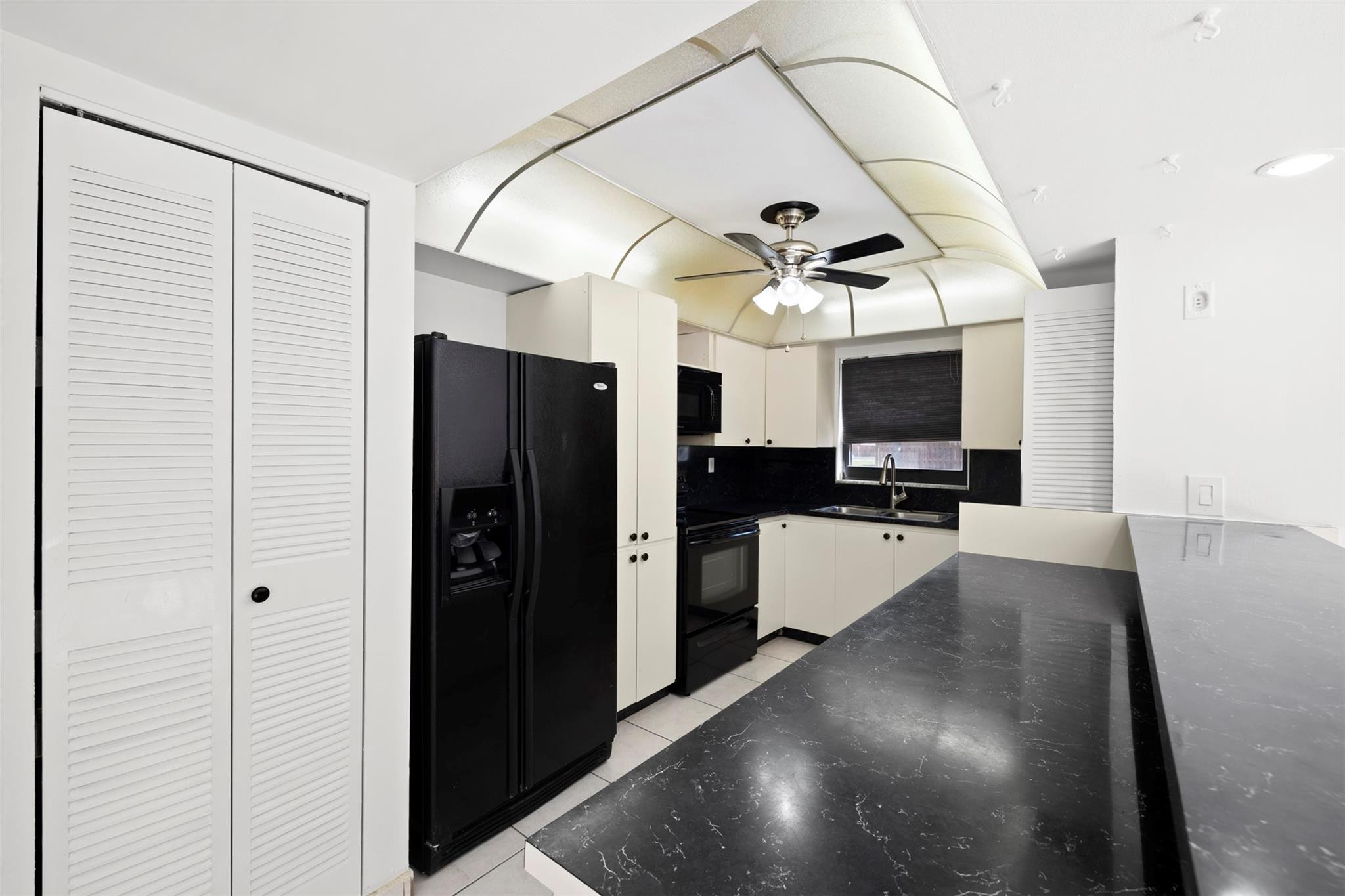 Del Rio Village - Residential