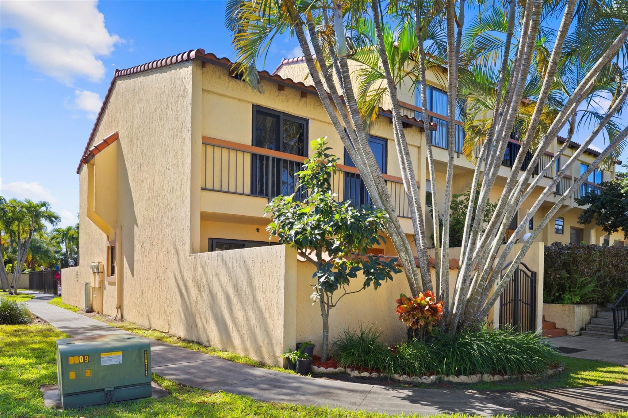 Del Rio Village - Residential