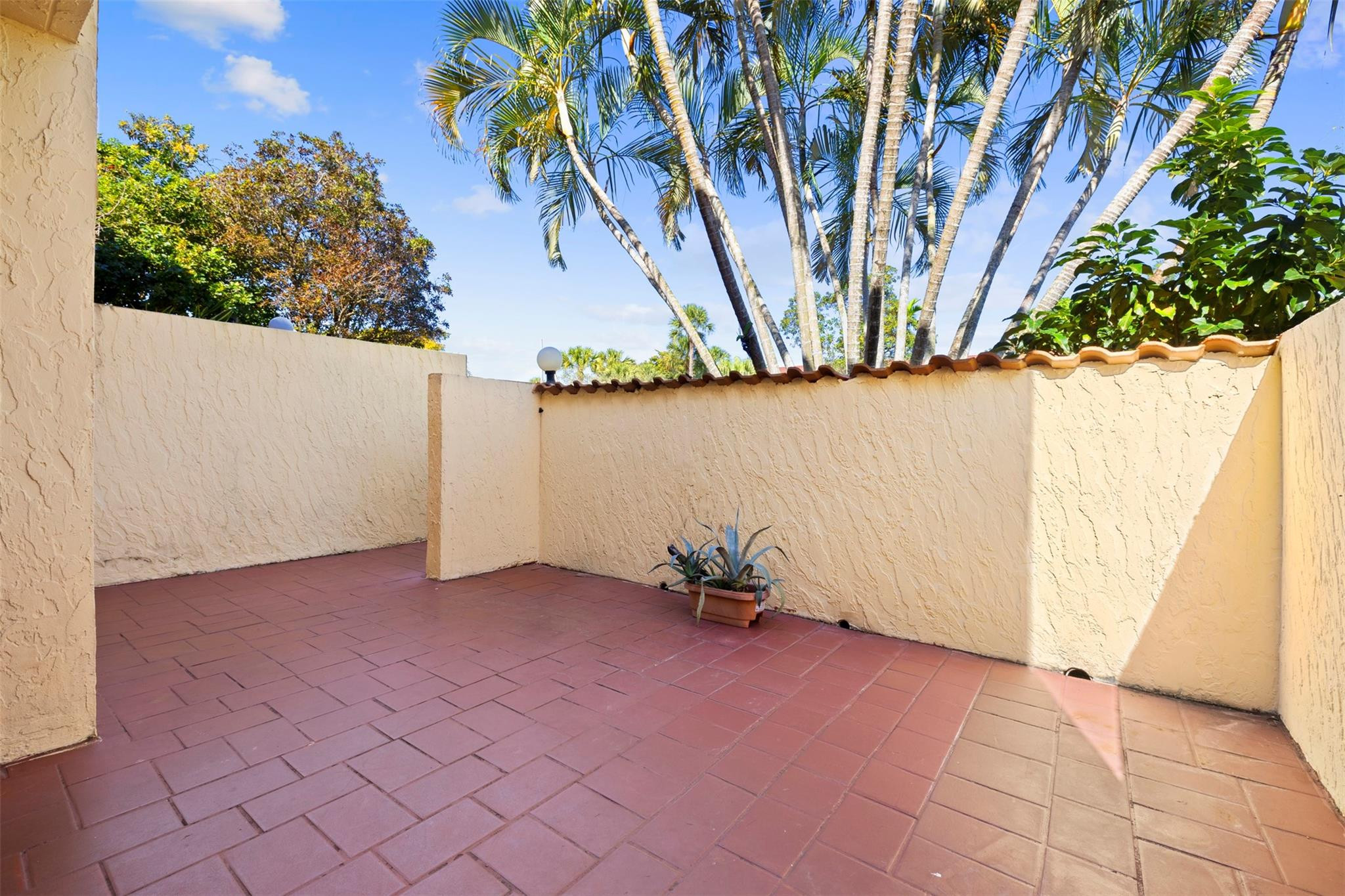 7734 Balboa Street 7734