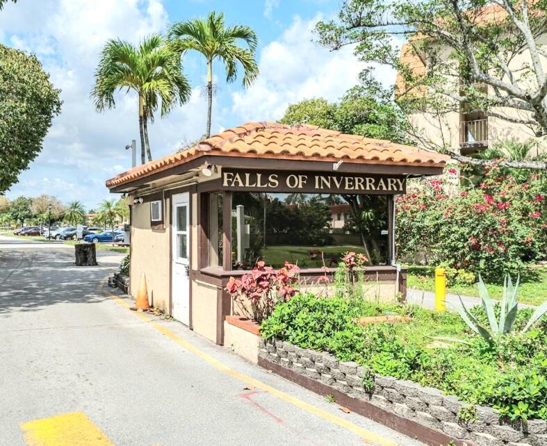 INVERRARY COUNTRY CLUB - Residential