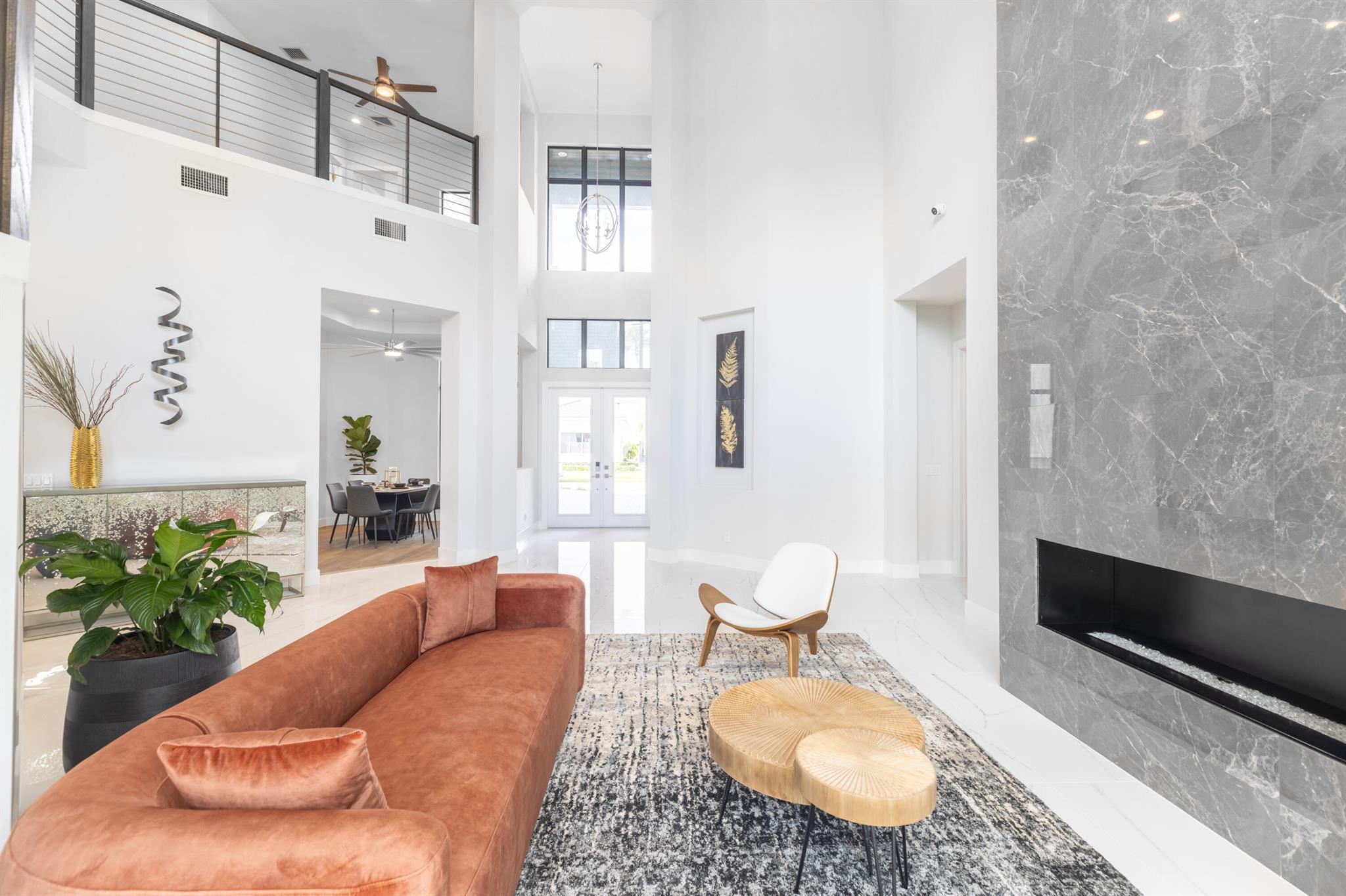 ROYAL PALM POLO - Residential