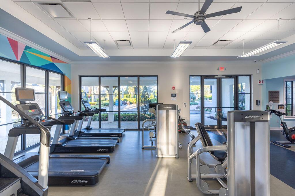 ROYAL PALM POLO - Residential