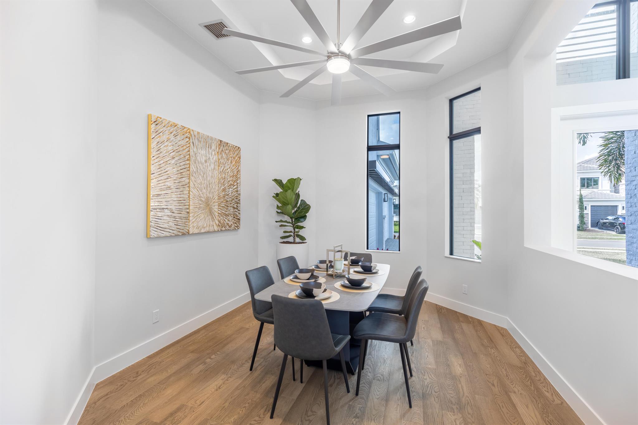 ROYAL PALM POLO - Residential