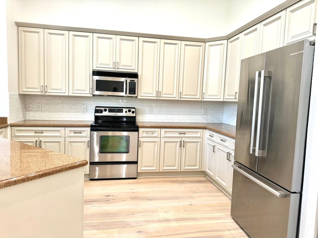 Photo of 129 Via Santa Cruz, Jupiter, FL 33458 (MLS # R10999709)