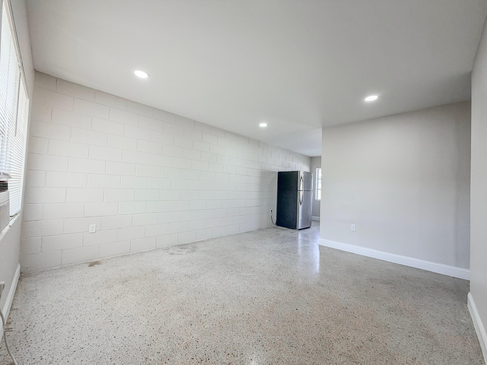 GARDEN CITY FARMS RESUBDIVISION TRACT 113 - Residential Lease