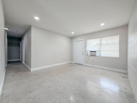 Photo of 703 N 25th Street, Fort Pierce, FL 34947 (MLS # B26008441)