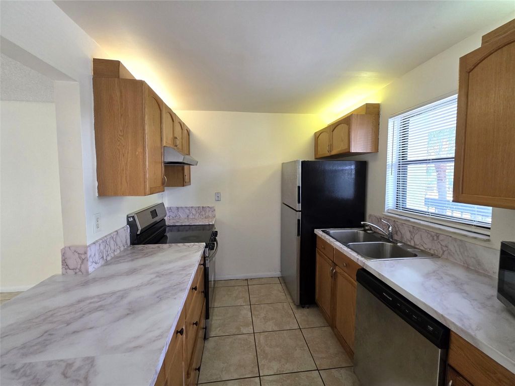 Photo of 2050 N Congress Avenue #L207, West Palm Beach, FL 33401 (MLS # F10504991)