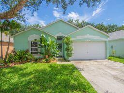 Photo of 1007 E 13TH Square, Vero Beach, FL 32960 (MLS # B26070850)