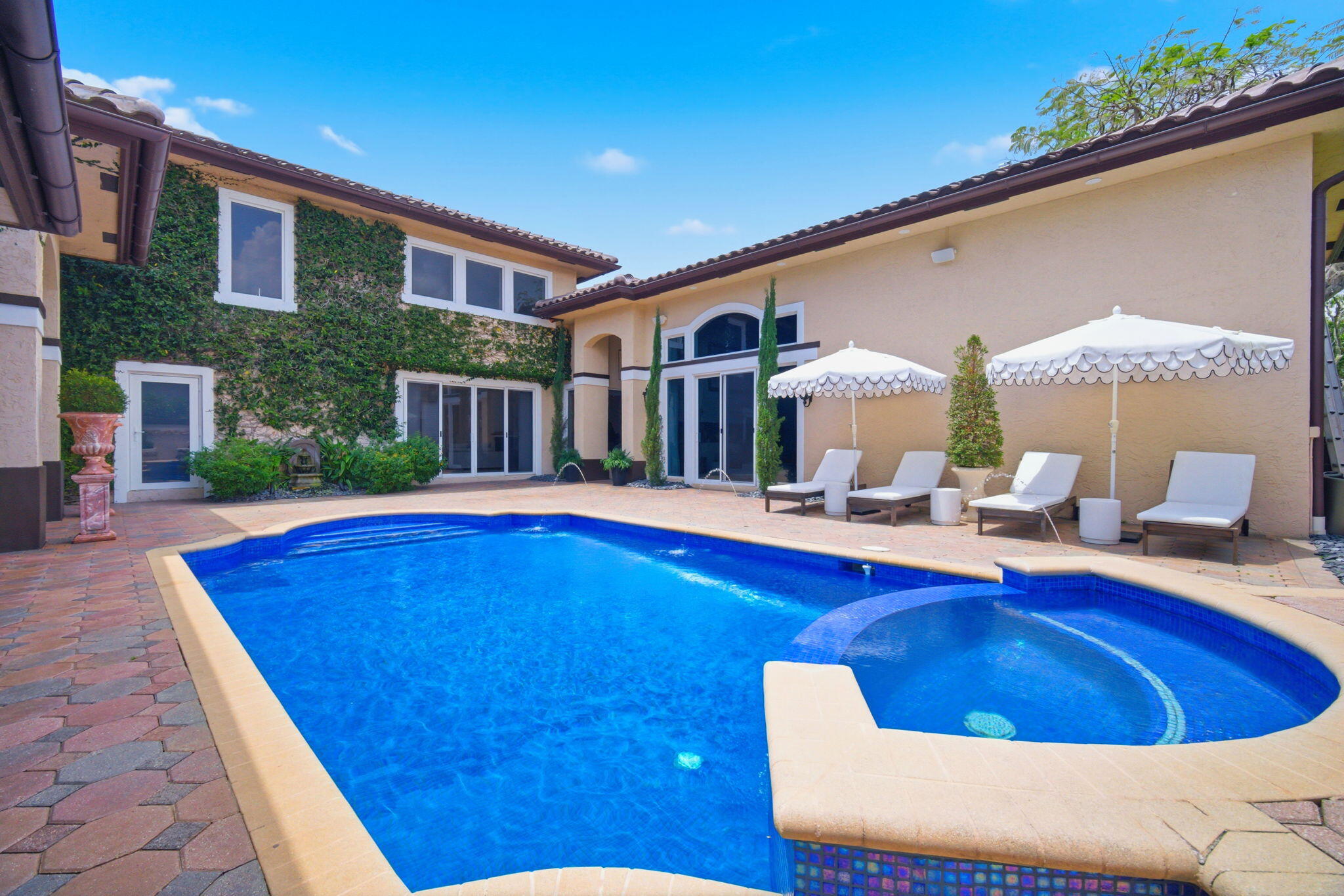 JACARANDA PARCEL 614 - Residential