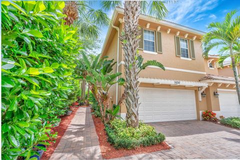 5030 Dulce Court Palm Beach Gardens FL 33418