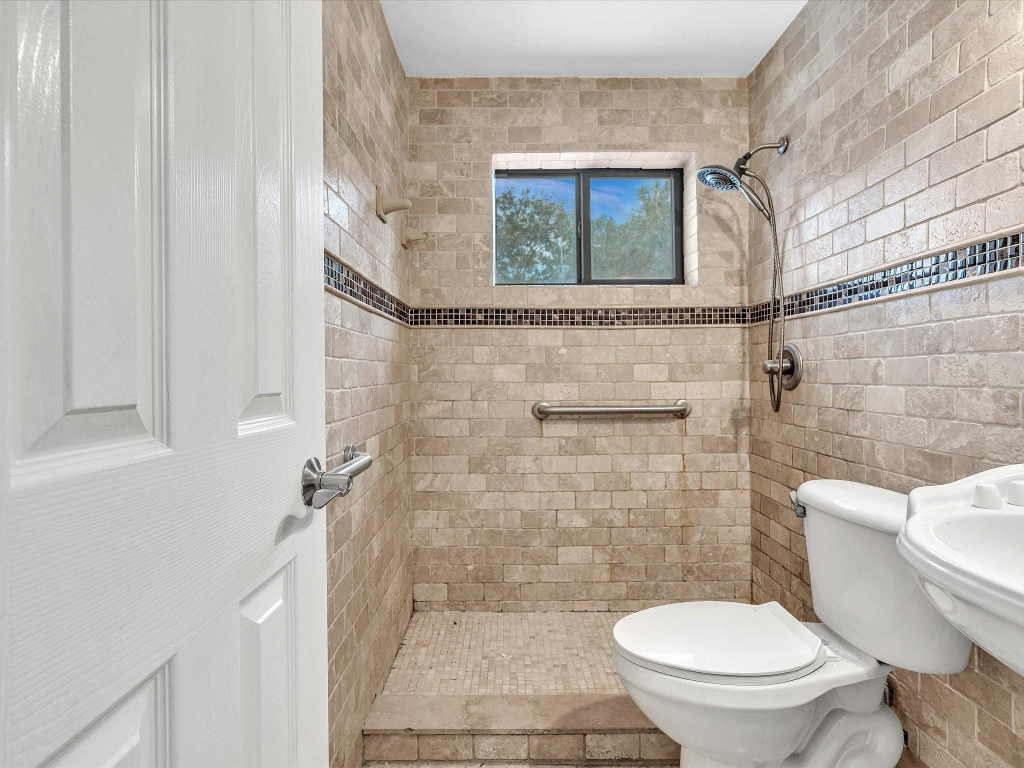 Broadview Park Sec 4 41-1 - Residential