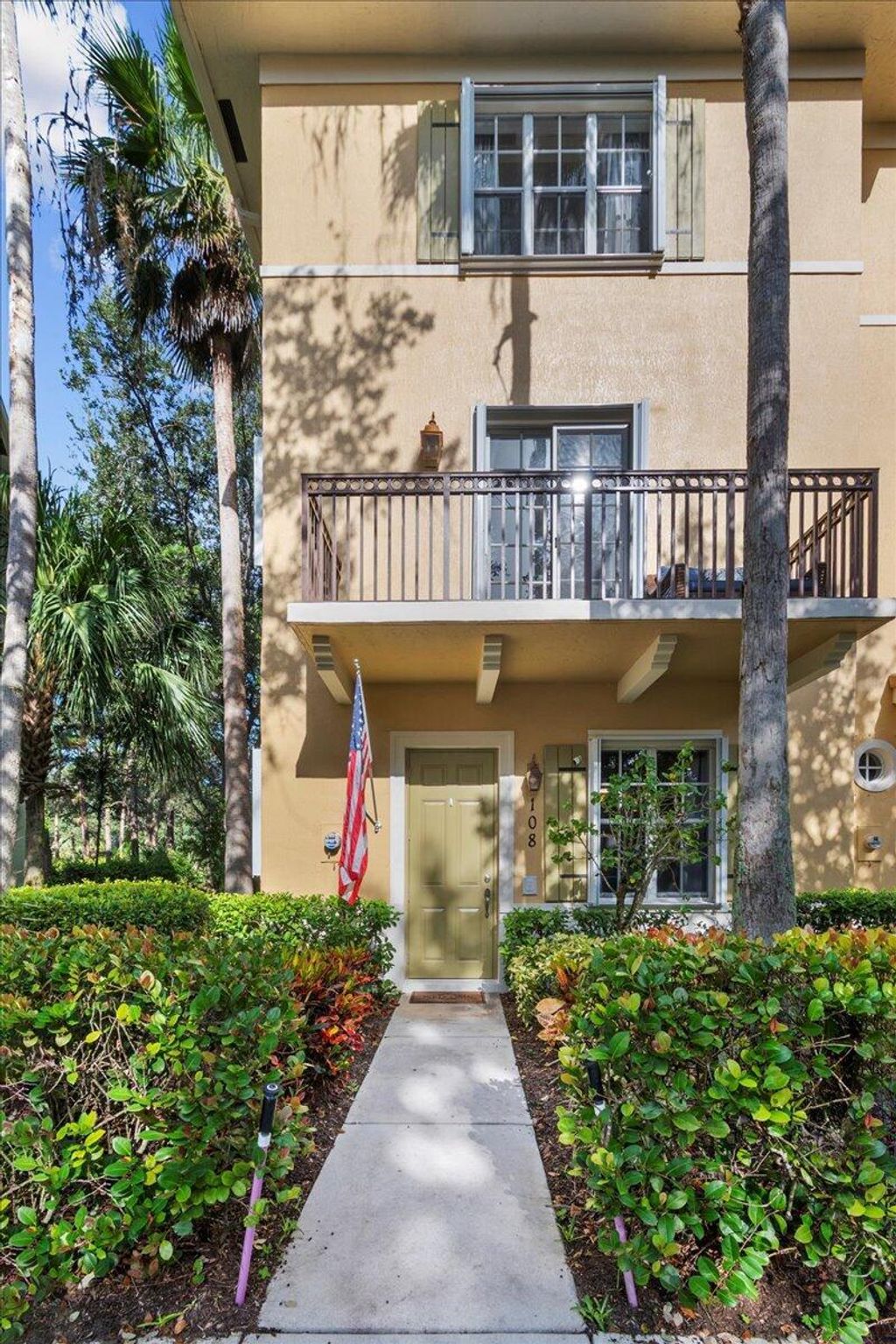 Photo of 108 Jesup Lane, Jupiter, FL 33458 (MLS # R10914062)