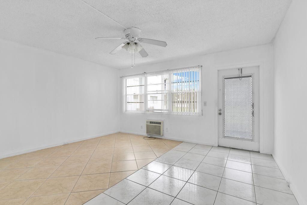 Photo of 398 Tilford #398, Deerfield Beach, FL 33442 (MLS # F10545854)