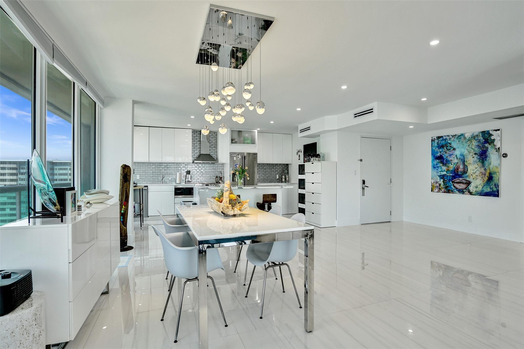 Point of Americas 1 - Residential