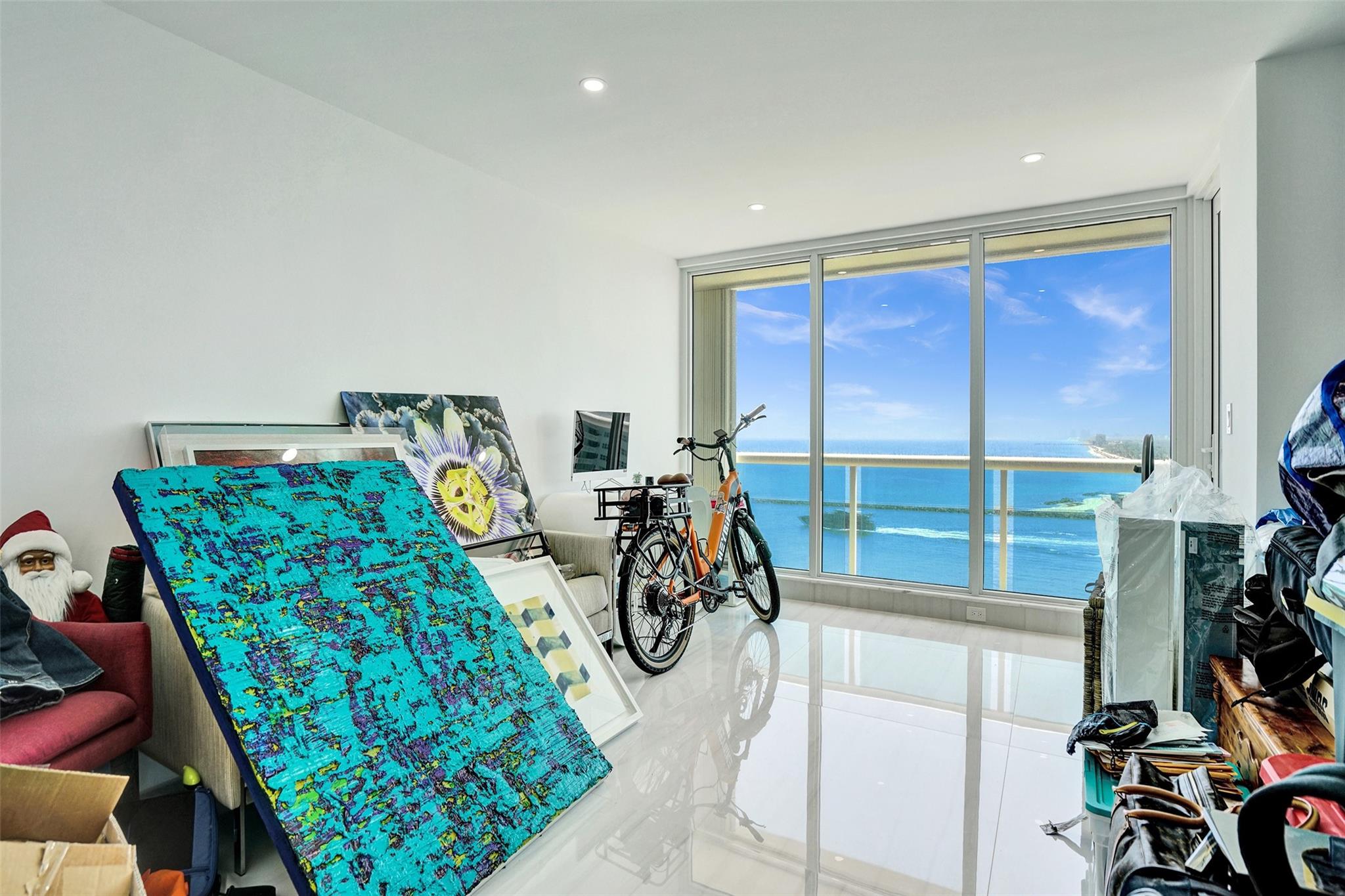 Point of Americas 1 - Residential