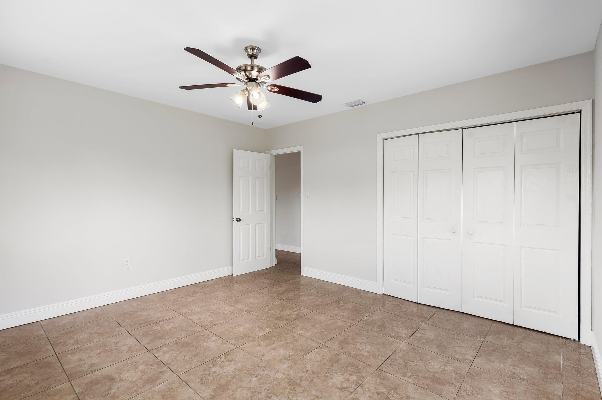 1015 NE 12th Street
