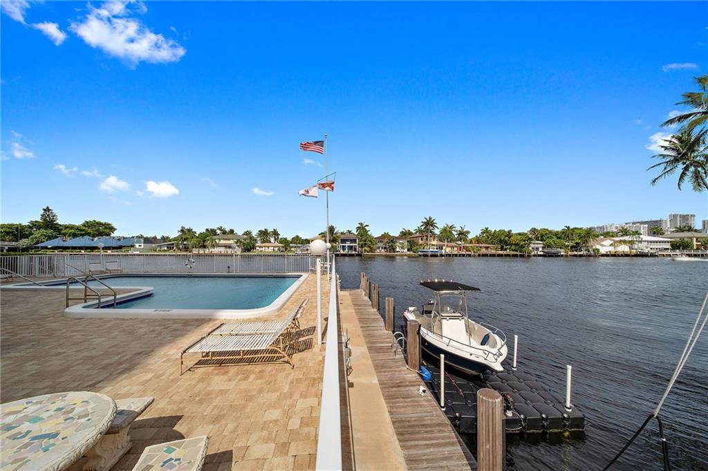 The Royal Mariner - Residential