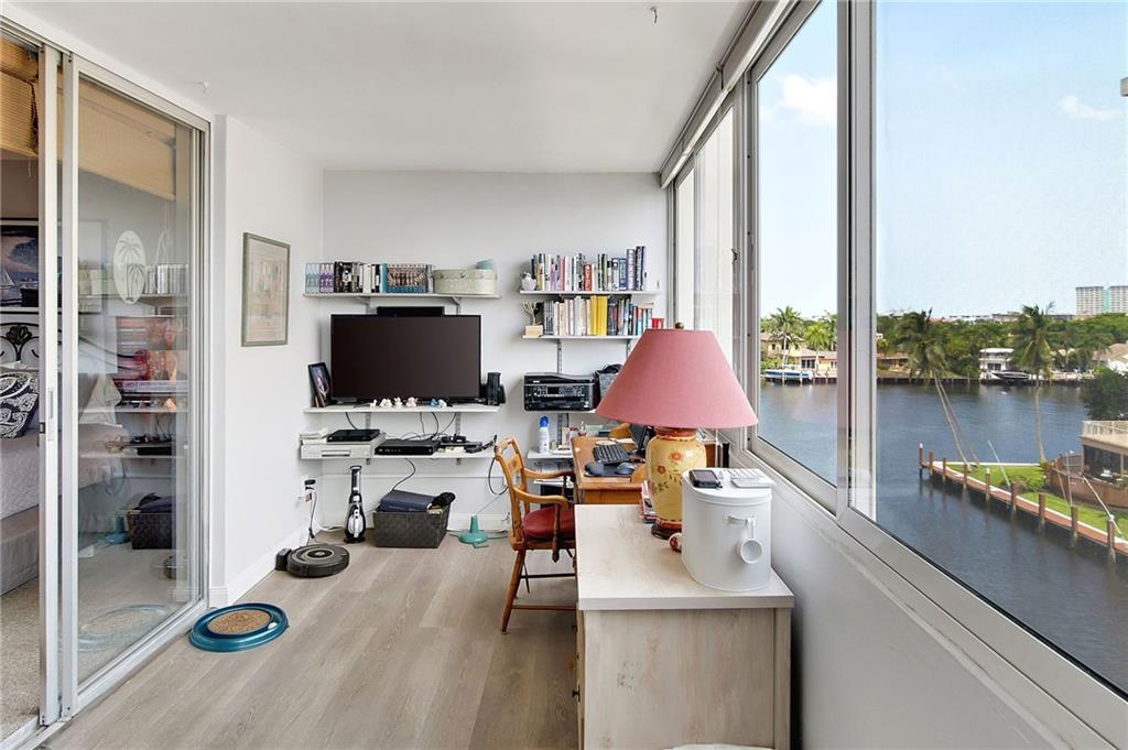 The Royal Mariner - Residential