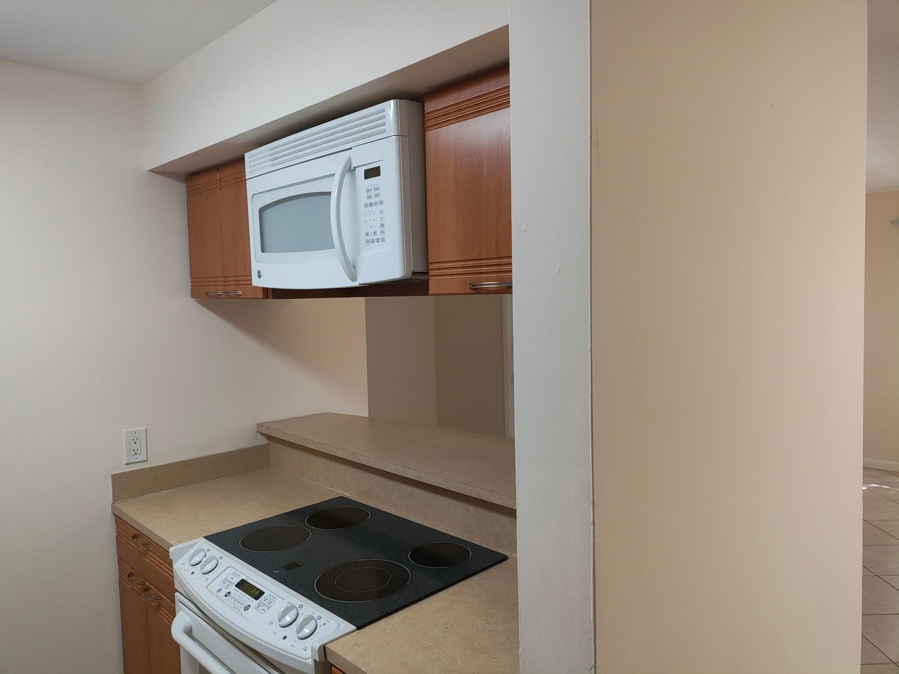 4281 W McNab Road Unit 27