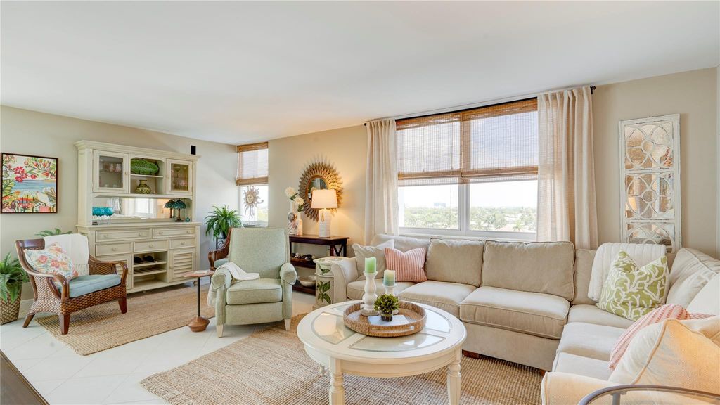 Photo of 2881 NE 33rd Court #9a, Fort Lauderdale, FL 33306 (MLS # F10511134)