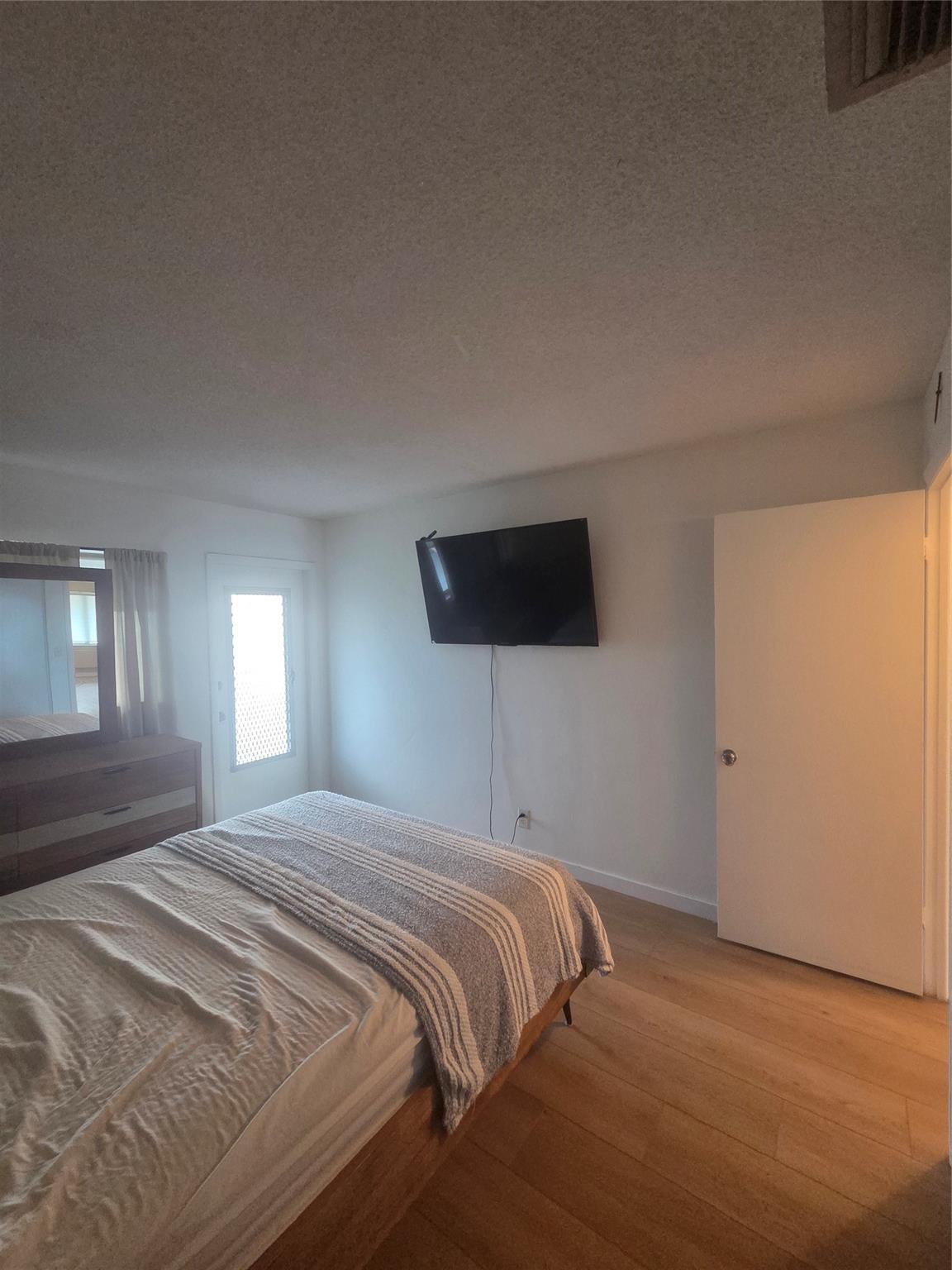 Colony Terrace Apts Co-Op - Residential Lease