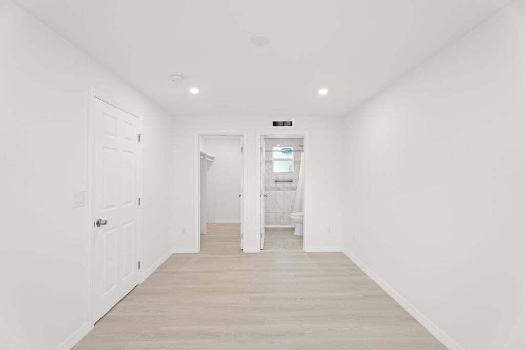 LANTANA POINT ADD IN - Residential Lease
