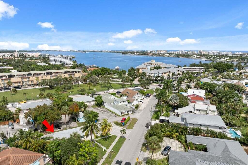 LANTANA POINT ADD IN - Residential Lease