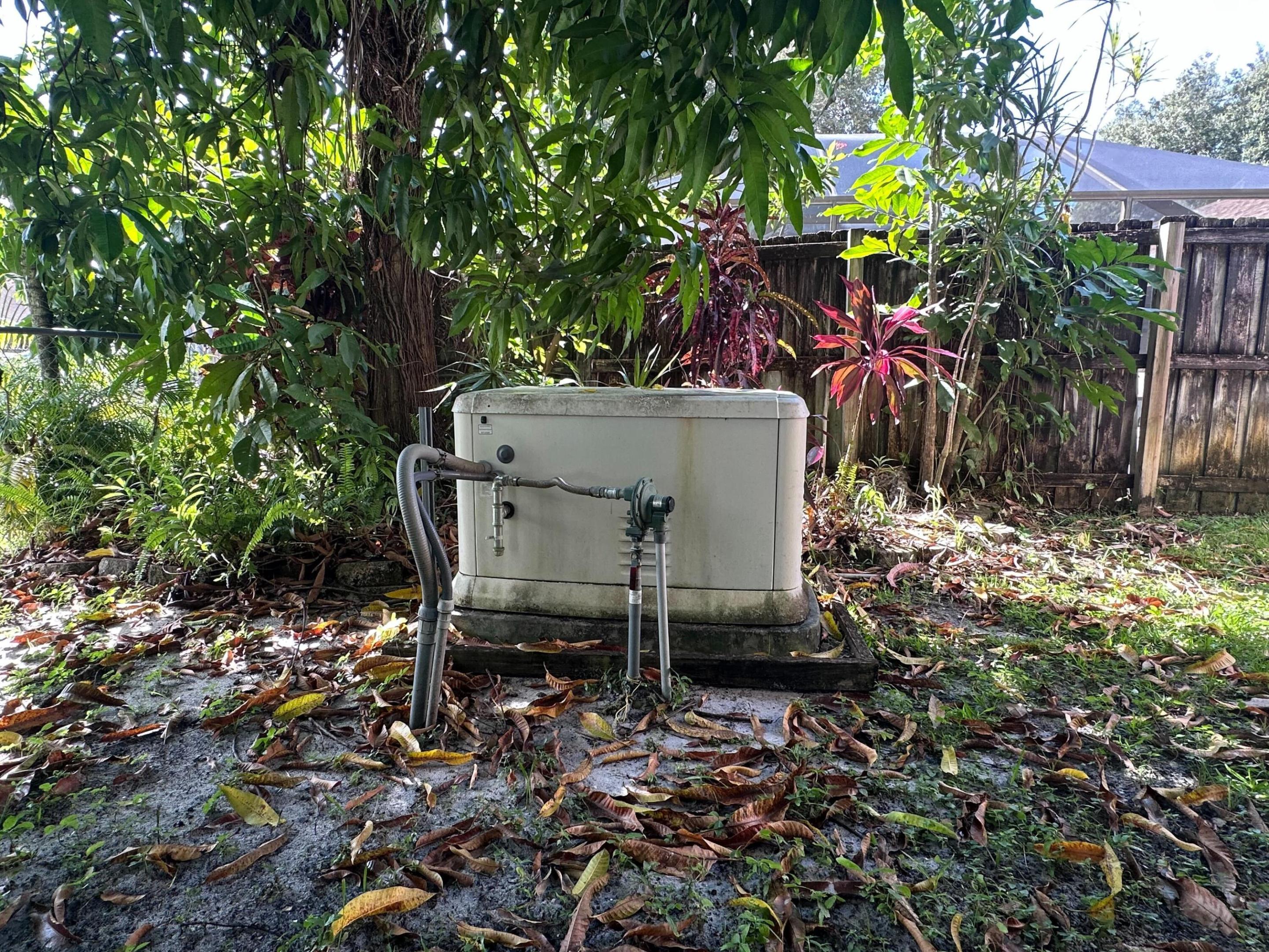 BOULEVARD WOODS WEST SEC 1 - Residential