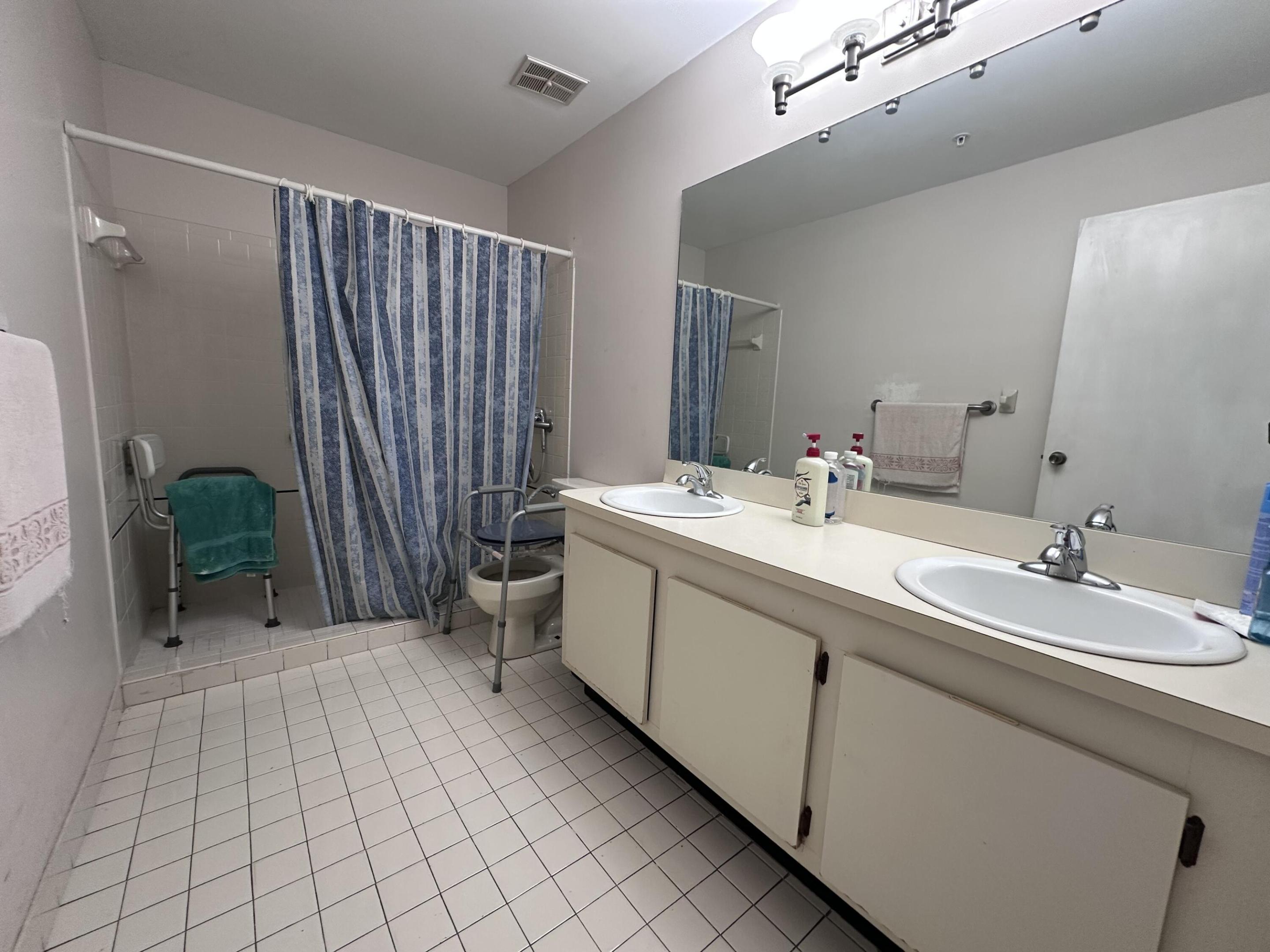 BOULEVARD WOODS WEST SEC 1 - Residential